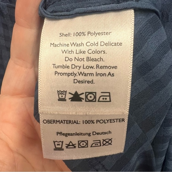 Eddie Bauer semi-sheer blue patterned blouse with front buttons size large - Picture 8 of 14